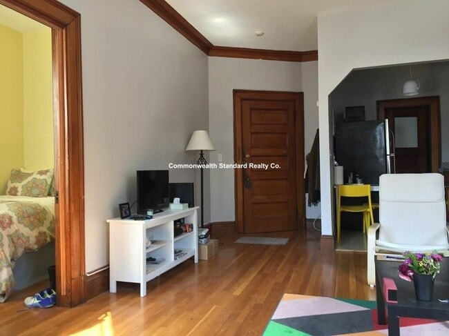 Photo - 849 Beacon St Unit 4