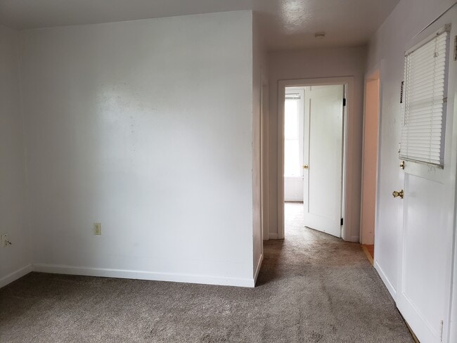 Sala de estar/Recibidor - 302 1st Ave Unidad 5