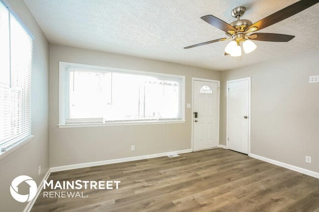 Photo - 528 S Bosart Ave