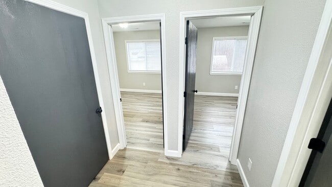 Photo - 2 Bedroom , 1 Bathroom Apartment! Unit 34 Osage Ridge Rd #5