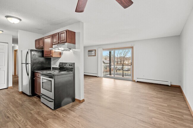 Building Photo - River Ridge Apartments