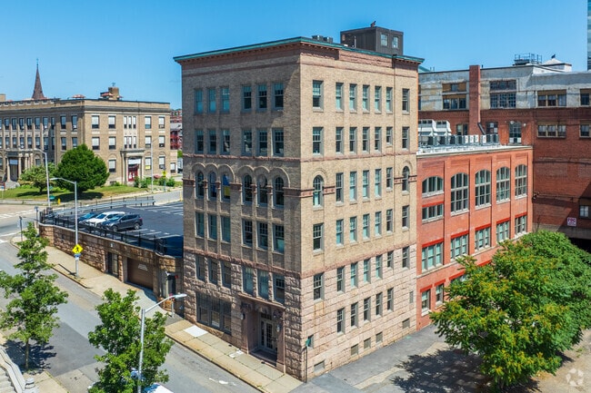 Building Photo - Chatham Street Lofts
