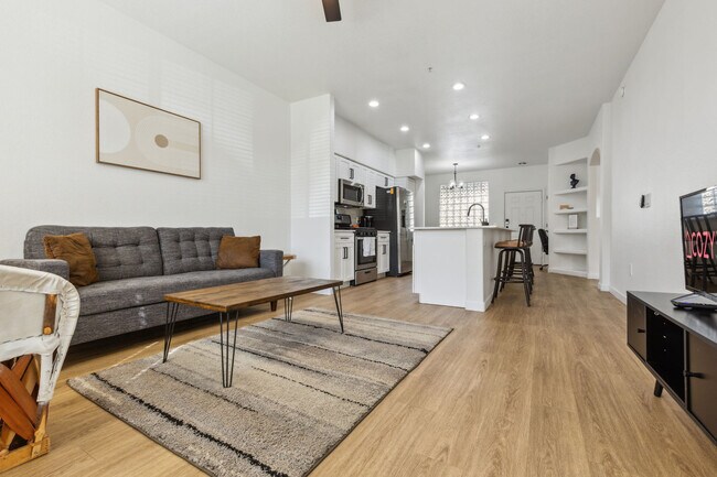 Photo - 9450 W Cabela Dr Unidad ID1054662P