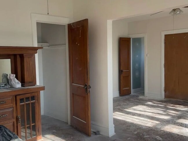 Photo - 4832 W Montrose Ave Unit 3