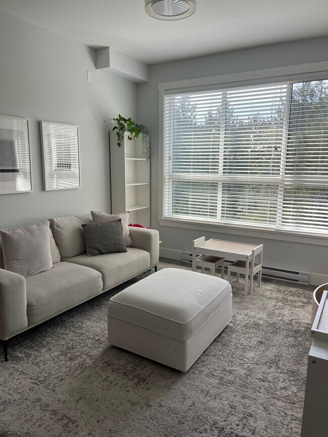 Photo - 5485 Brydon Cres