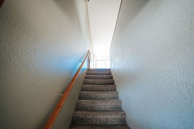 Photo - 122 Cod St Unidad UPSTAIRS