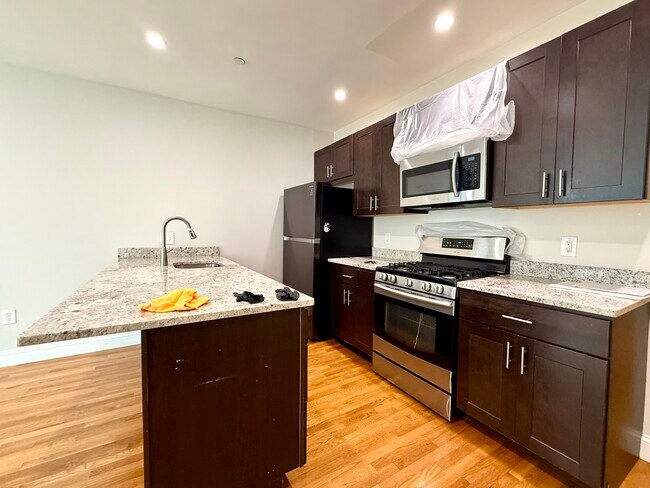 Photo - 19 Plymouth St Unit 1