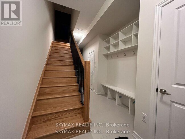 Photo - 96 Halliford Pl