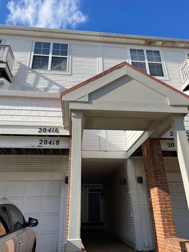 Photo - Beautiful 3 Bed 2.5 Bath Interior Townhome...
