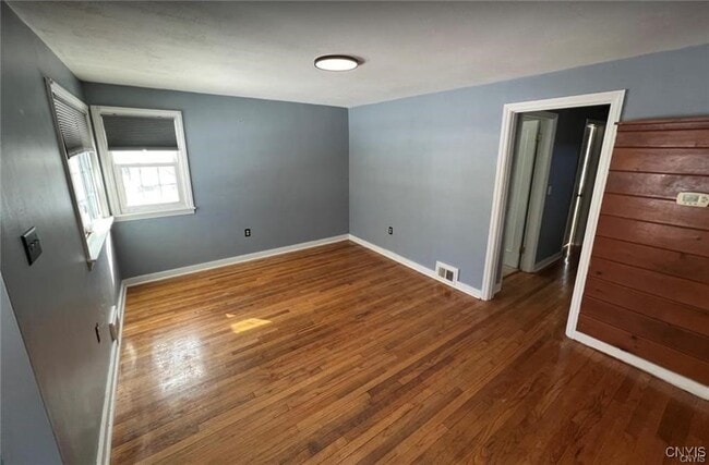 Photo - 6 Curtis Ave