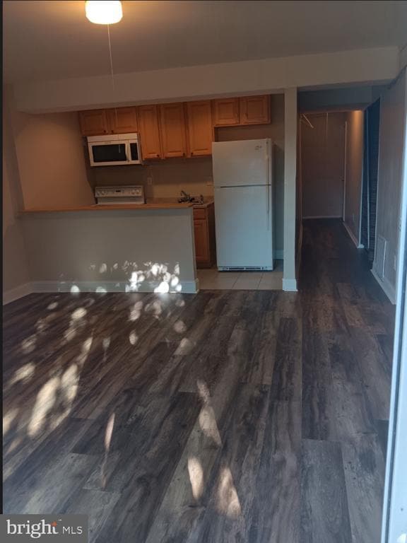 Photo - 16649 Geddy Ct Unit B