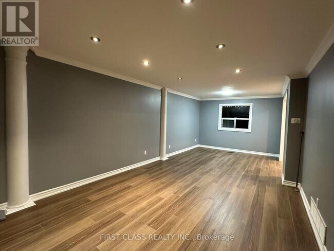 53 Aberfeldy Crescent