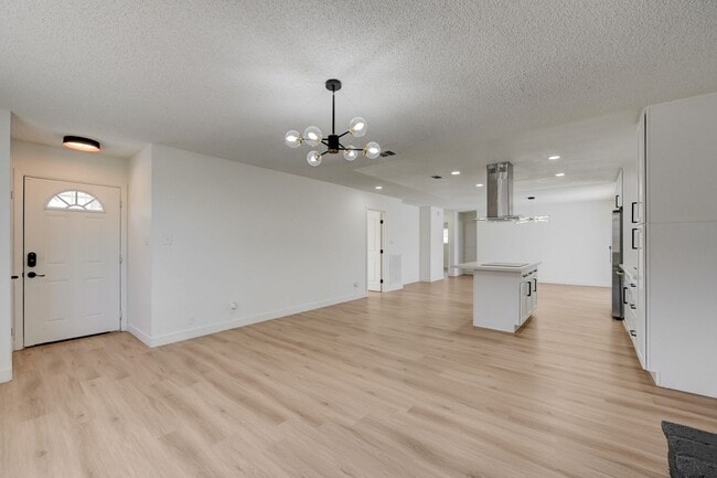 4382 E Del Santos Dr
