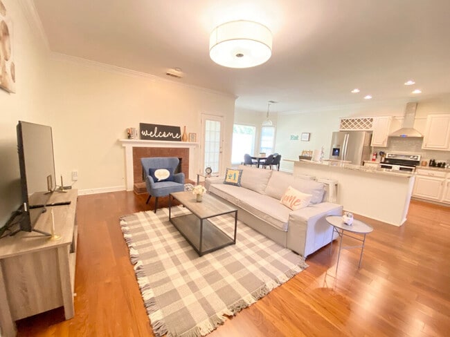 Photo - 2300 Evergreen Ln Apartment Unit ID1254403P