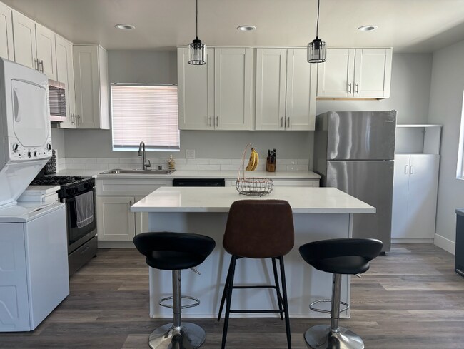 Photo - 3410 Chamoune Ave Unidad A