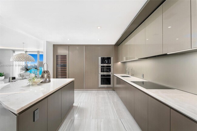 Photo - 18975 Collins Ave Unit 600