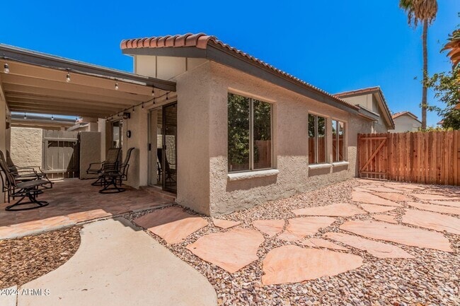 Building Photo - 15229 N 25th Dr Rental