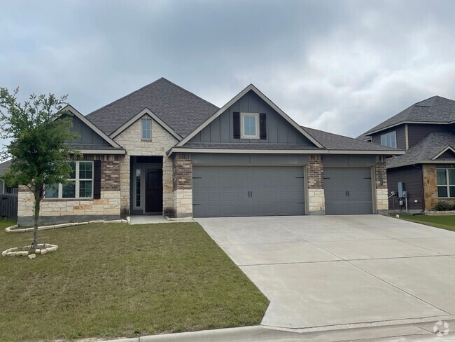 Building Photo - 4 BEDROOM NEAR STILLHOUSE HOLLOW LAKE