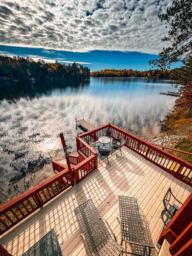 Building Photo - 440 S Peninsula Ln