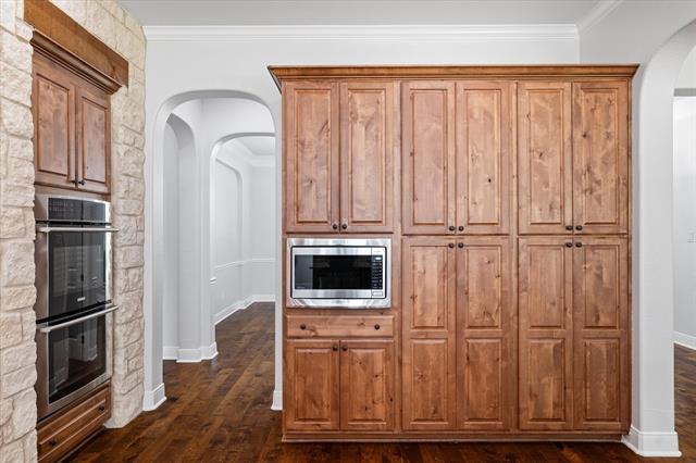 Photo - 402 N Pkwy Dr