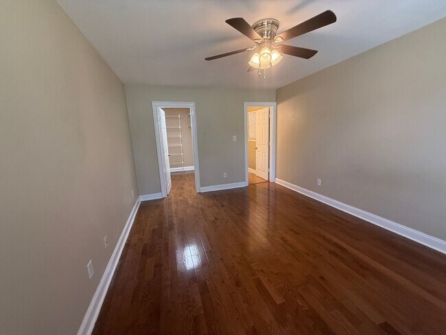 Photo - 4bd 3b off N Lee Hwy!