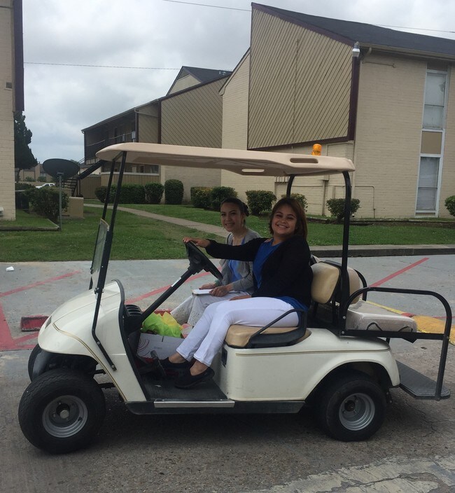 Photo - Los Arcos Apartments