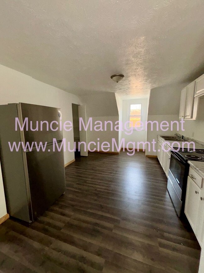 Photo - 500 N Alameda Ave Unit 500 North Alameda Ave