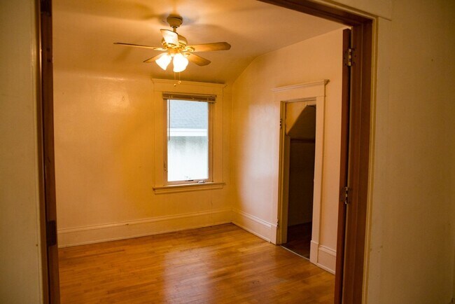 Photo - 1075-24 Unit 1AND2