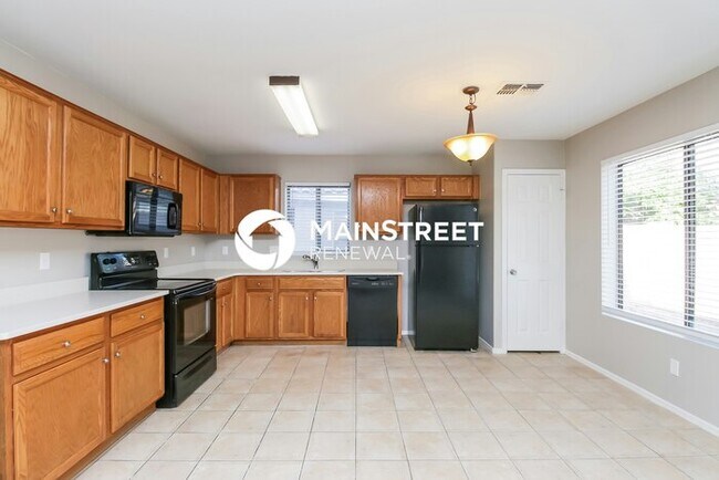 4 Bedroom Pet-Friendly Home in Avondale, AZ with Main Street Renewal