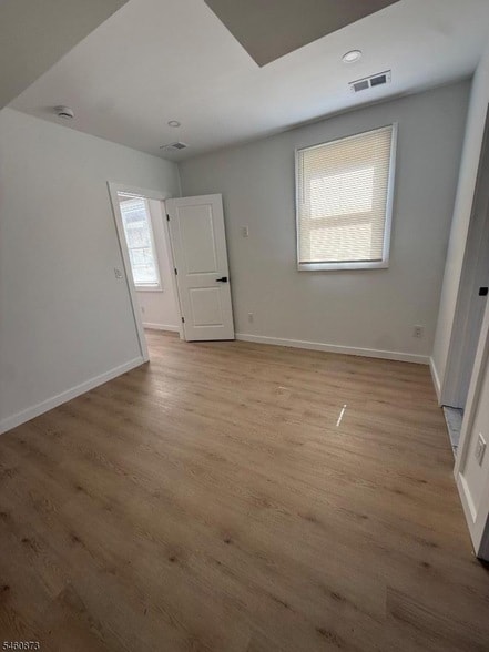 94 Broughton Ave Unit 2A