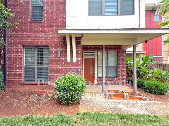 Photo - 904 Warren Burgess Ln