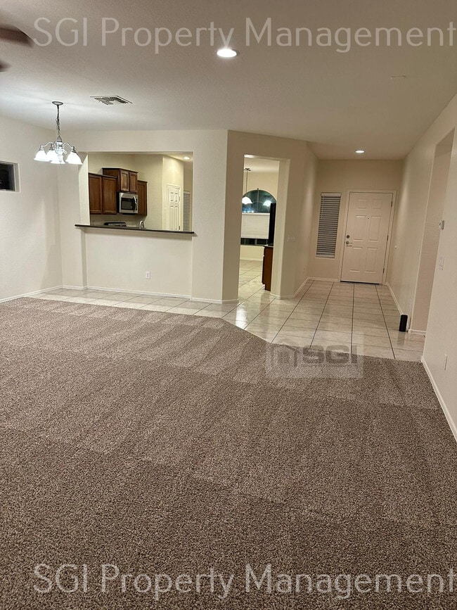 Photo - 8730 S 57th Dr