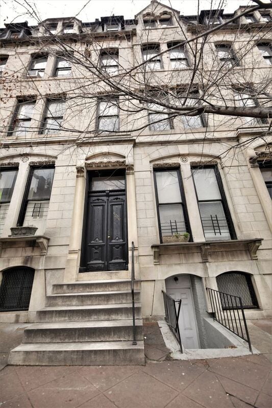 1224 St Paul St