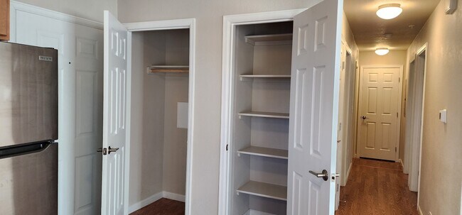 Photo - 1724 Hampton S Unit 102