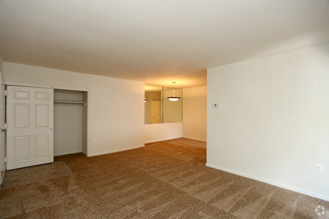 Living Area - Lynn Hill