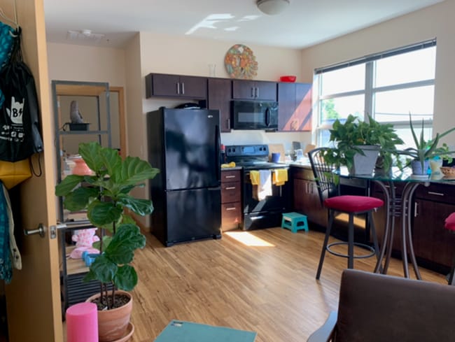 Photo - Uptown East Apartments - 739 Williamson Street