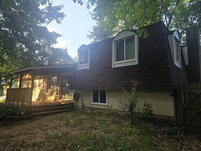 Photo - 340 Union Lake Rd
