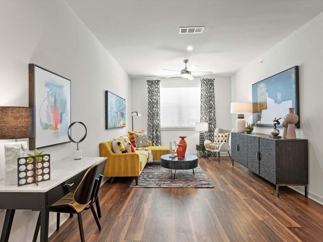 Photo - 32hundred Windsor