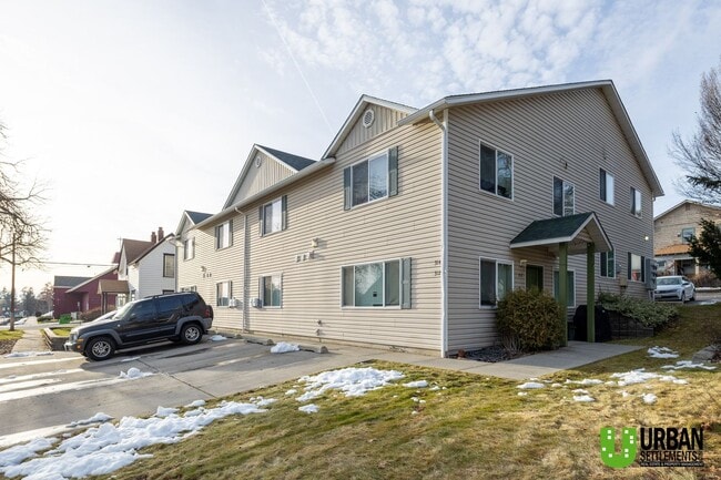 Photo - Great 4bd/2bth, nice location