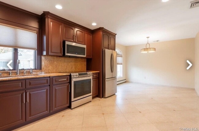 Photo - 171 Roslyn Rd