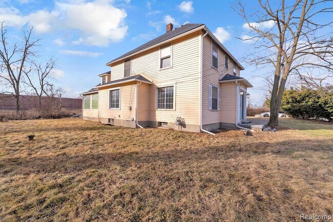 Photo - 3524 S Haggerty Rd