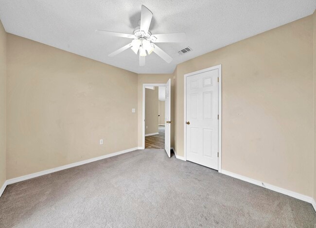 Photo - 9750 Parker Lake Cir