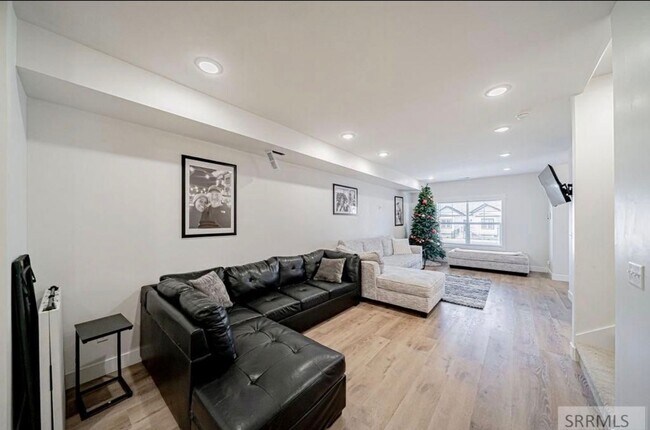 Photo - Like-New 3BD/2.5BA Home | Garage + Fenced Yard + W/D Included! $500.00 Rent Credit for the month ...