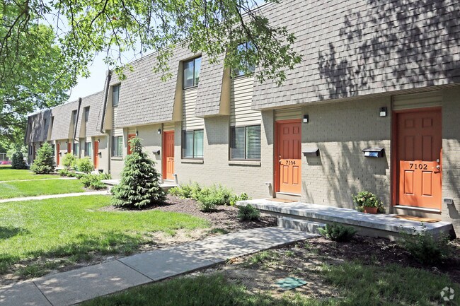The Harrisville Townhomes - The Harrisville Townhomes