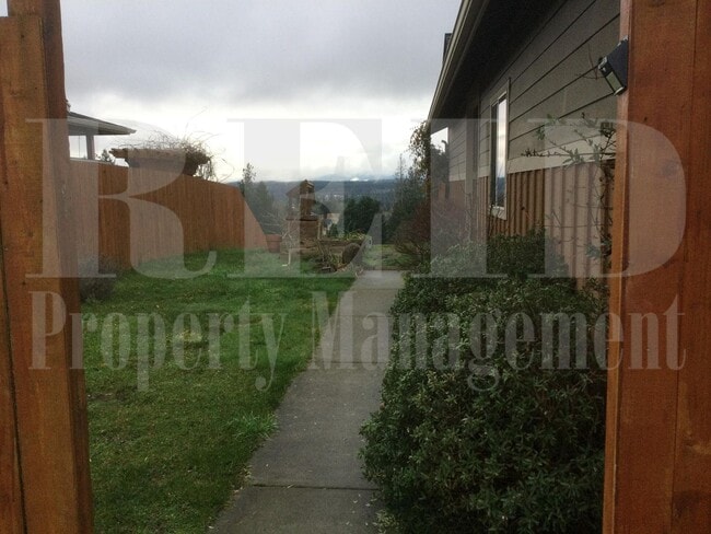 Photo - Mountain Views - 3 Bedroom Poulsbo Rambler