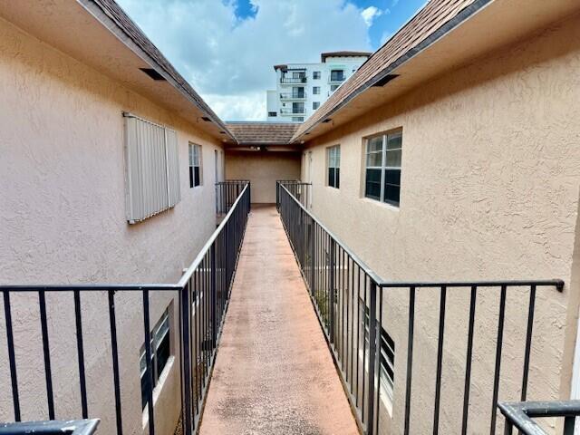 Building Photo - 650 SW 2nd Ave Unit 253 Rental