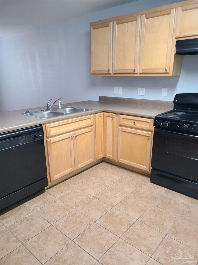 Photo - 1421 N 61st Ave