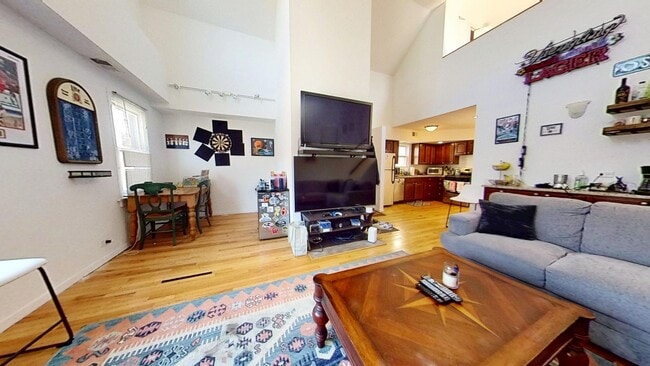 Photo - 2947 N Racine Ave Unidad 2