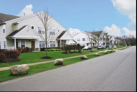 Community - Shenandoah Village Apartments