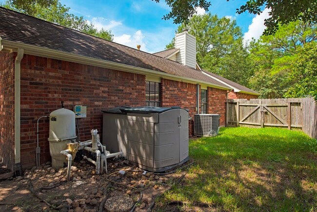 Photo - 34 Green Slope Pl